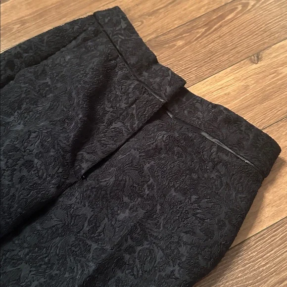 Massimo DUTTI Cigarette Pant with embroidered floral design - Picture 2 of 7